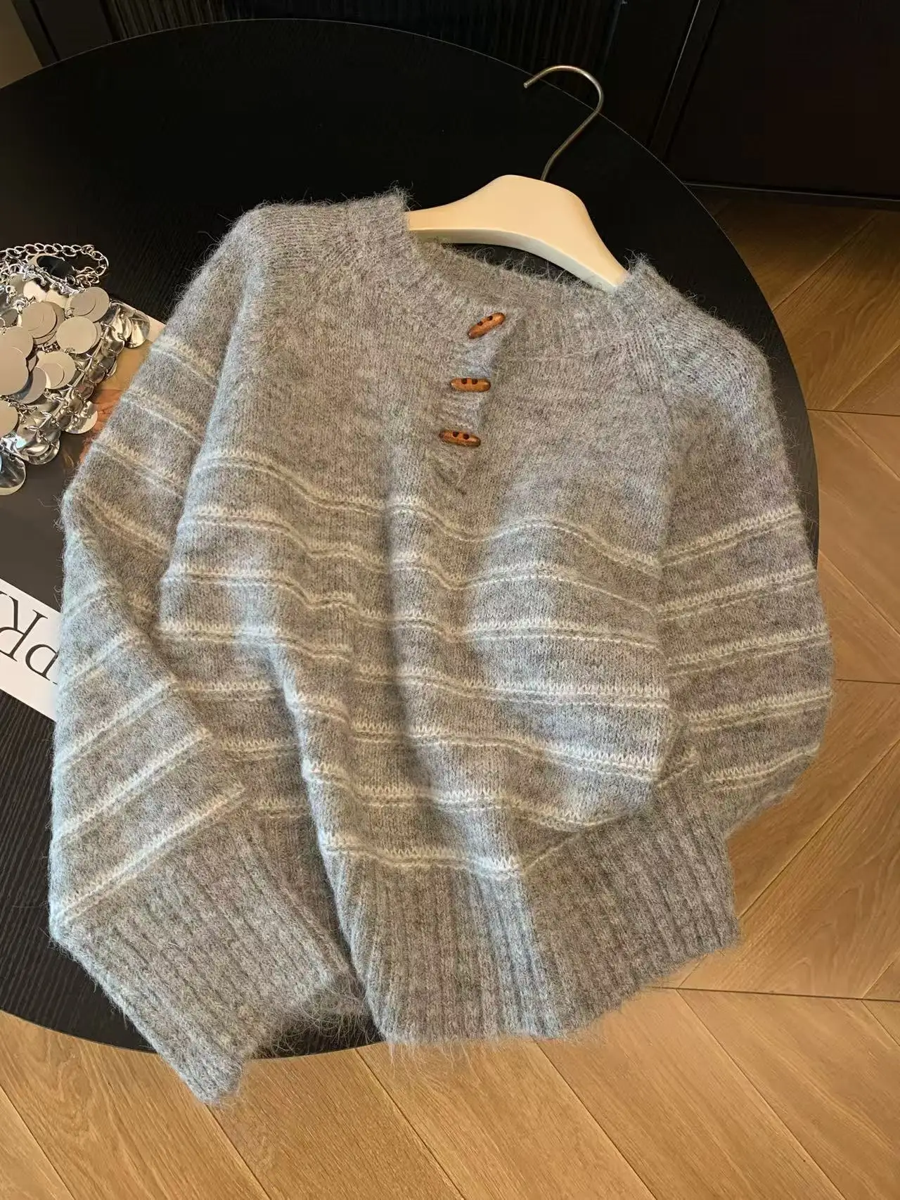 Autumn Winter Women's Striped  - đánh giá và giá Embroidery